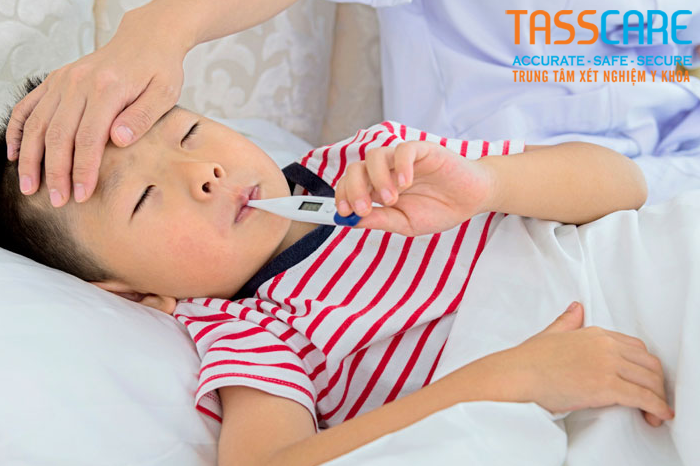 sot-xuat-huyet-co-lay-khong