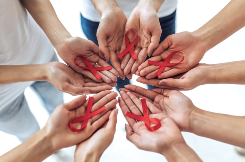 Đối với những người lo lắng về nguy cơ nhiễm HIV, xét nghiệm là cách hiệu quả nhất để loại bỏ sự bất an
