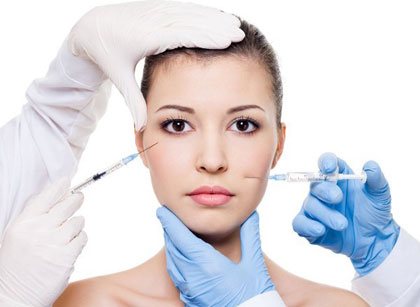 Xét nghiệm máu trước khi phẫu thuật thẩm mỹ